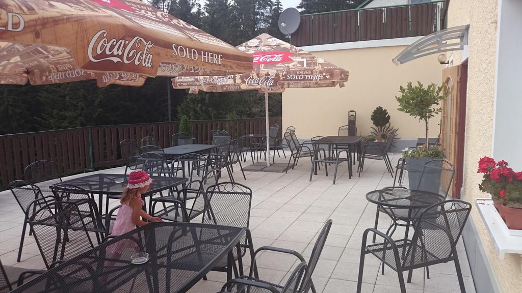 Hotel Gradl Železná Ruda Exterior foto